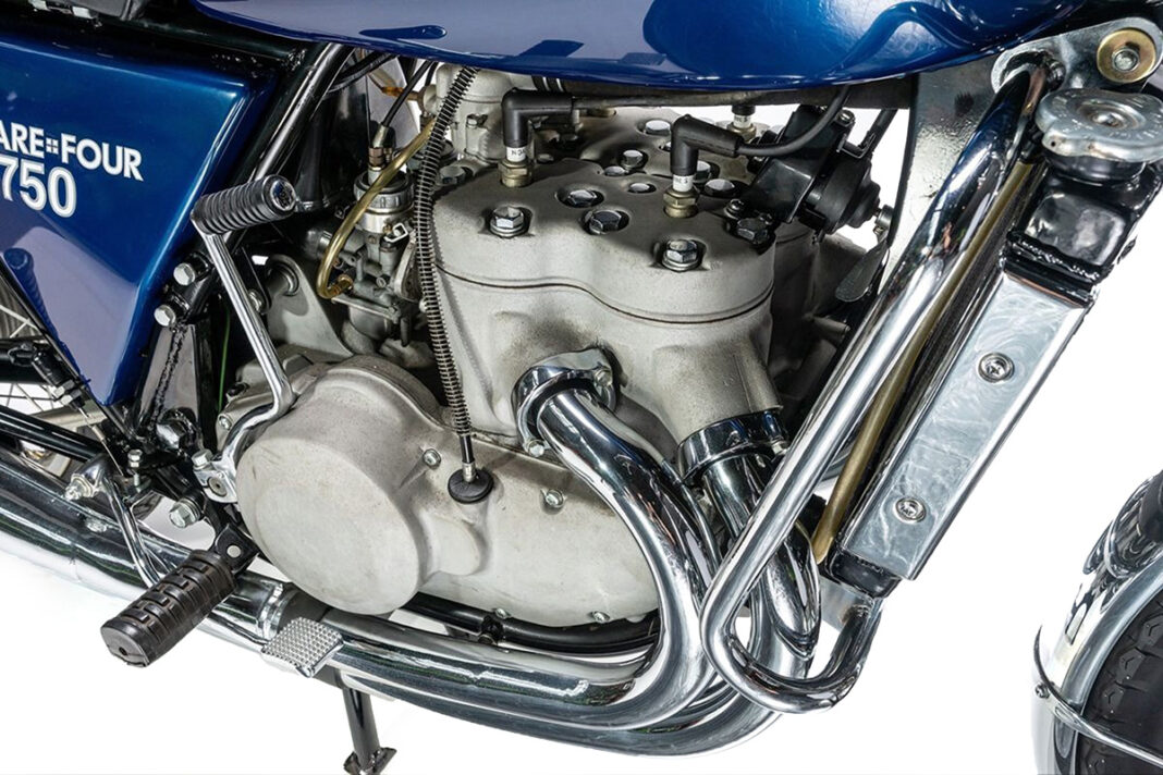 Fyrcylindrig 750 tvåtakt